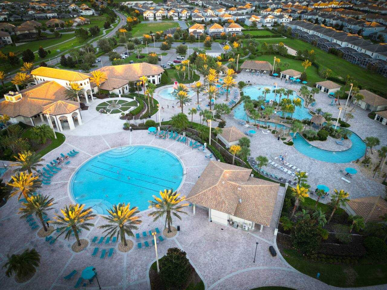 Oasis Club &amp; Nearby Attractions